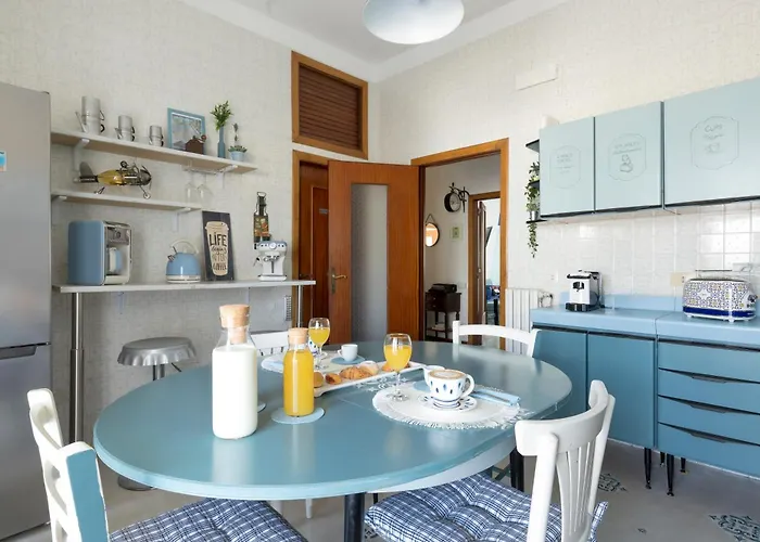 Casa Derosa In Centro * Сорренто