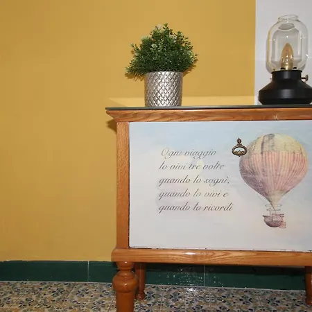 Casa Derosa In Centro Apartment